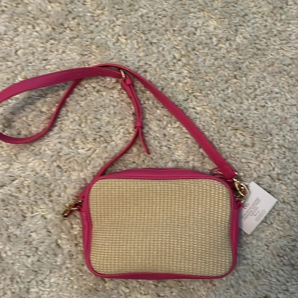 NEW Pretty simple pink purse